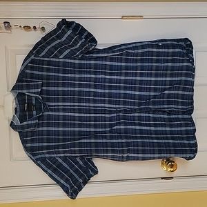 North Face short sleeve button down size XL